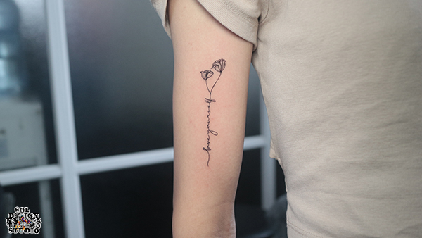 名古屋　タトゥー　女性